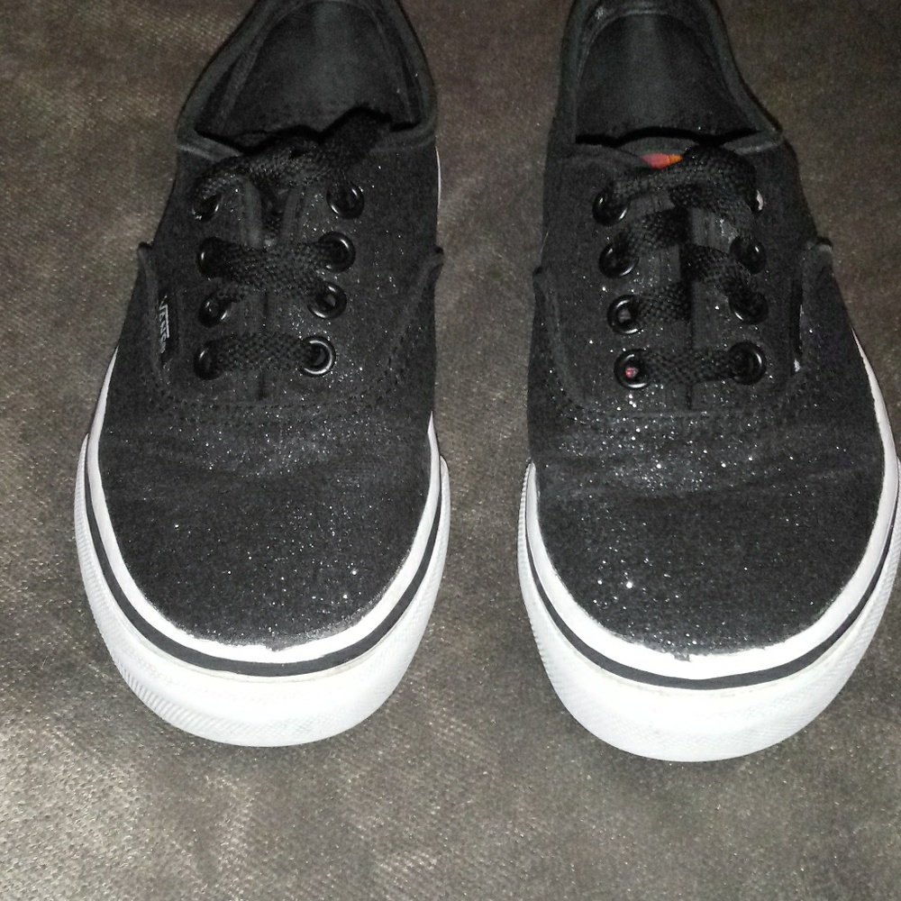 Vans - Picture 2 of 3